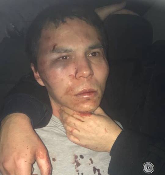 İstanbul gecə klubuna hücum edən şəxs tutulub FOTO VİDEO