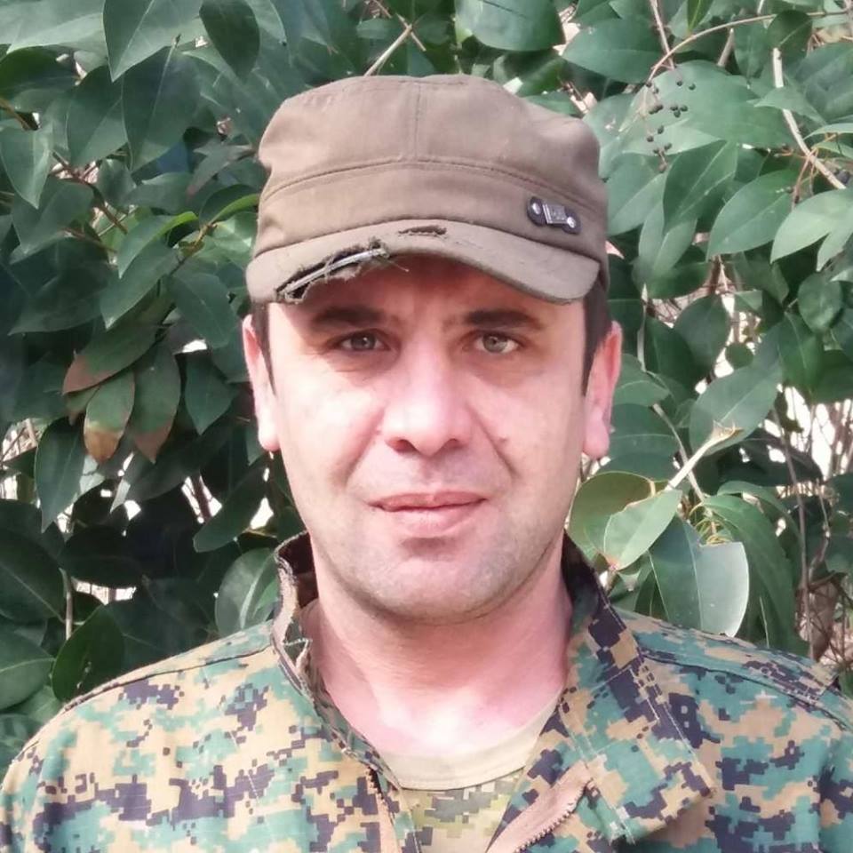 Yasamal polisi AXCP fəalını təqib edir VİDEO