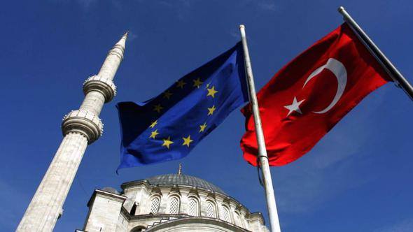 Türkiyədəki referendumla bağlı Avropadan ilk reaksiya