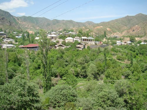 Ləzran kəndi prezidentdən müdafiə istəyir