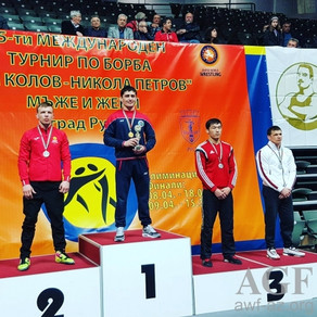 Güləşçilərimiz Bolqarıstan turnirinun ilk günündə 4 medal qazanıblar