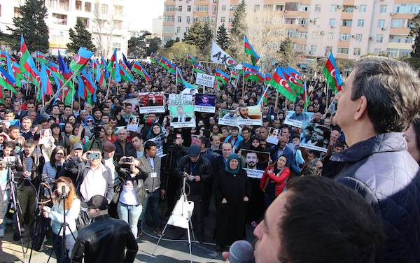 Hökumətin növbəti özünüifşası