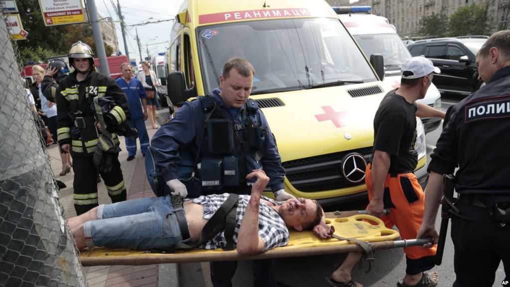 Moskvada qatar toqquşması