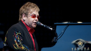 Elton Con xəstəxanaya yerləşdirilib