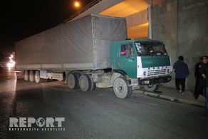 Masazırda “Kamaz” “Opel”ə çırpılıb