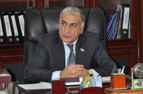 “Qoymayın, deputat evimizi əlimizdən almaq istəyir”