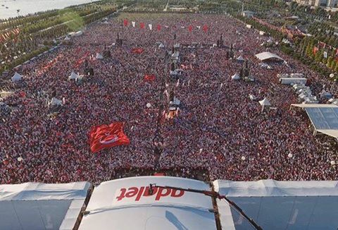 Türkiyədə “Ədalət” yürüşü 2 milyonluq mitinqlə başa çatdı