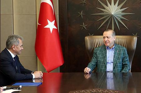Şoyqu İstanbulda Ərdoğanla görüşdü