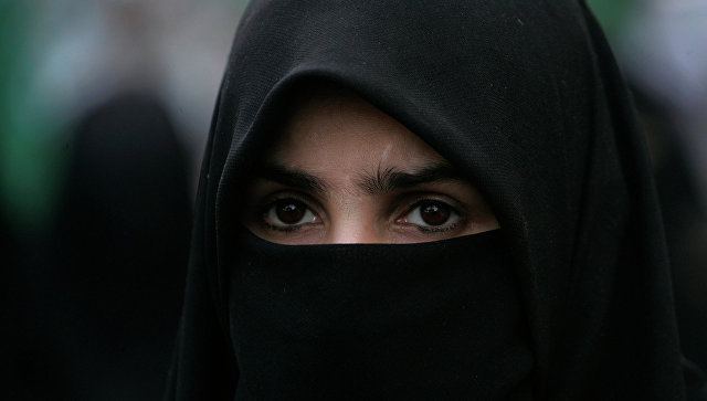 Latviyada çadra qadağan olunur