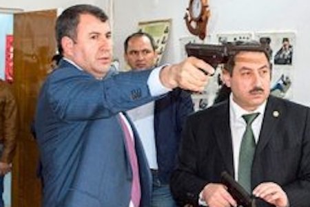 İcra başçısı müavininin oğlu yaşlı qadını vurub öldürdü; atası onu günahkar saymadı FOTO