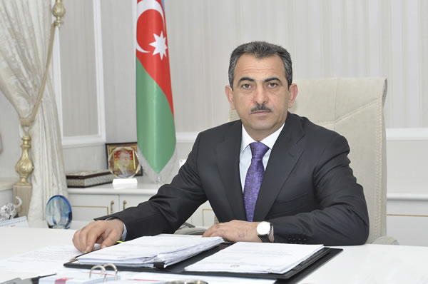 25 min manatlıq rüşvəti vermədiyinə görə şirkətin  suyu kəsildi