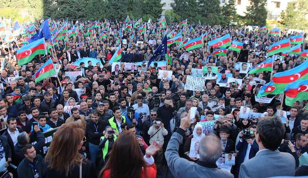 7 oktyabr mitinqindən qabaq 6 AXCP fəalı həbs olunub