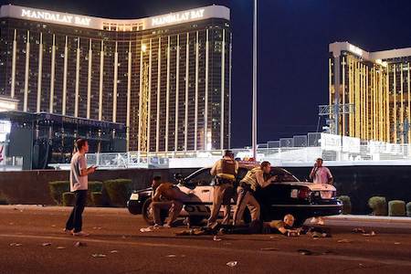 Las Veqasda qırğın: konsert gülləyə tutuldu, azı 58 nəfər öldü VİDEO