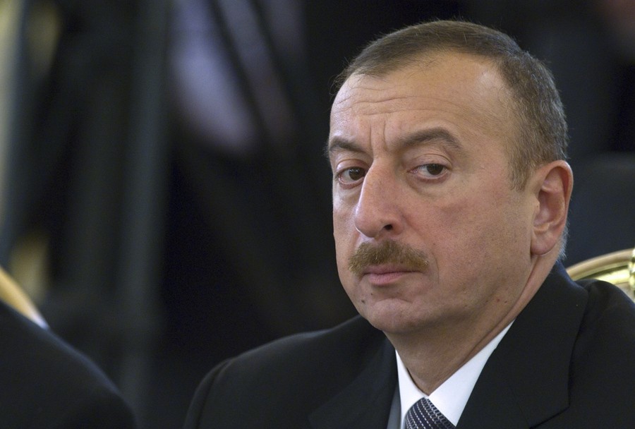 Cəmil Həsənli: “Tənqidçiləri aradan götürmək İlham Əliyevin siyasətində prioritet istiqamətlərdən biridir”