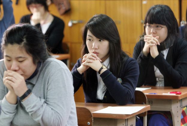 Cənubi Koreyanın test sistemi: tələbələrә ümumxalq qayğısı