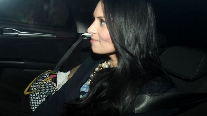 Britaniyalı nazir İsrail rəsmiləri ilə qeyri-rəsmi görüşlərinə görə istefa verib