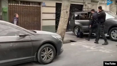 Azərbaycanın İrandakı səfirliyinə silahlı hücum olub