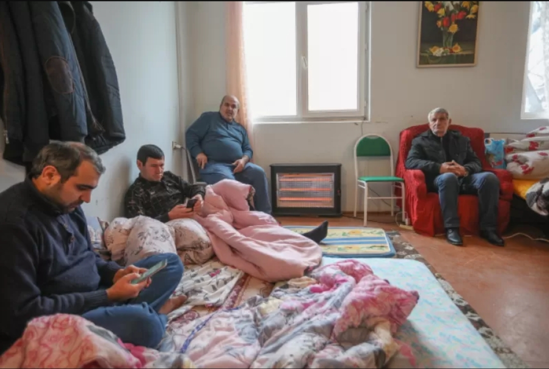 Tofiq Yaqublu ilə həmrəylik əlaməti olaraq aclıq edənlərin sayı artır