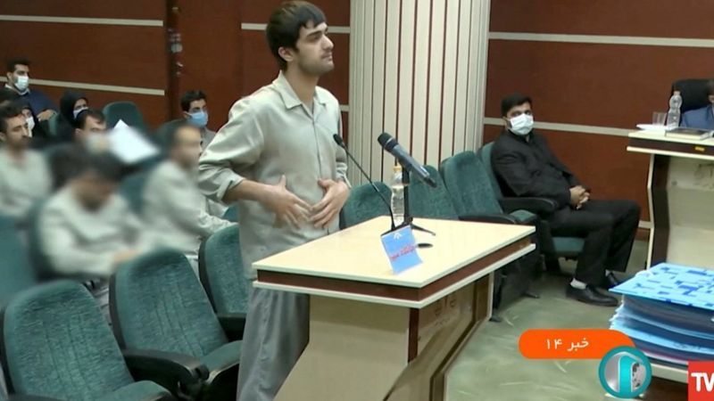 İranda edam qərarları: İttiham olunanlara müdafiə üçün 15 dəqiqə verilir
