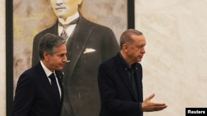 Blinken Bayden administrasiyasının Türkiyəyə döyüş təyyarələrinin satışını dəstəklədiyini deyib