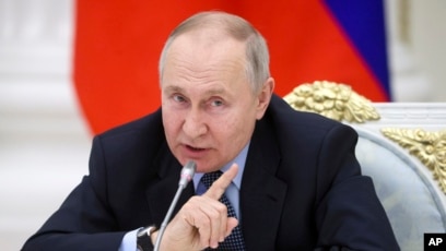 Putin həm də Moldovanın suverenliyi ilə bağlı fərmanı ləğv edib