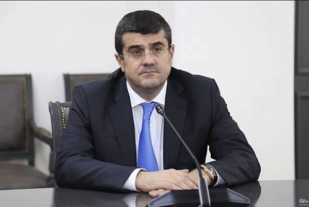 Arayik Arutyunyan gecikdi, amma Paşinyanın əleyhinə danışdı
