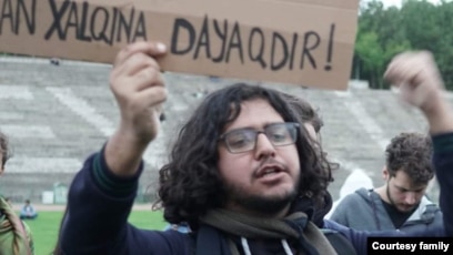 Həbsdə olan “İnqilabın Səsi” platformasının üzvü Məhərrəm Əkbərovun təhdid olunduğu bildirilir