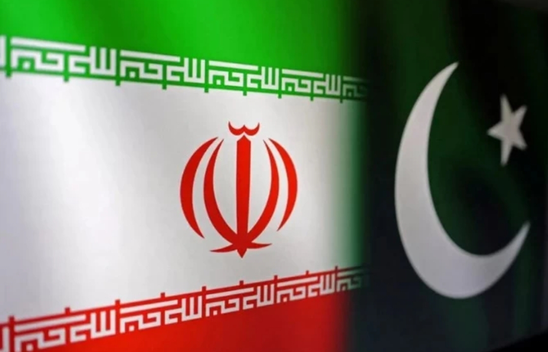 İranda Silahlı şəxslər cavab zərbələrindən bir neçə gün sonra doqquz pakistanlını qətlə yetiriblər