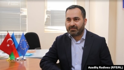 Bəxtiyar Hacıyev: ‘Ölkə başçısı məmurlarla mənə xəbər göndərdi ki, Praqadan qayıdım…’